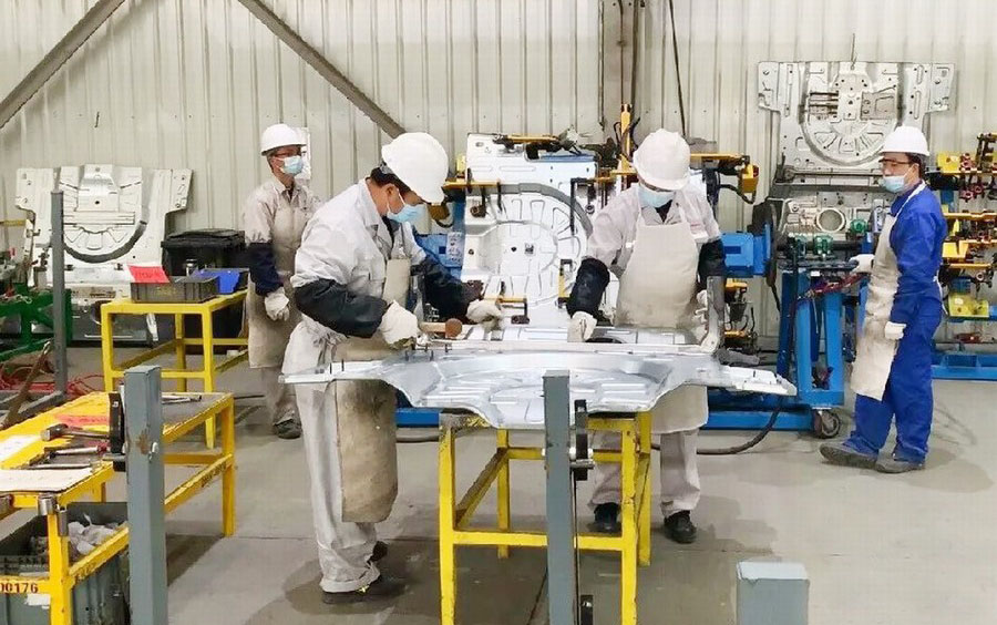 東風模沖員工技能大賽：比武強技能