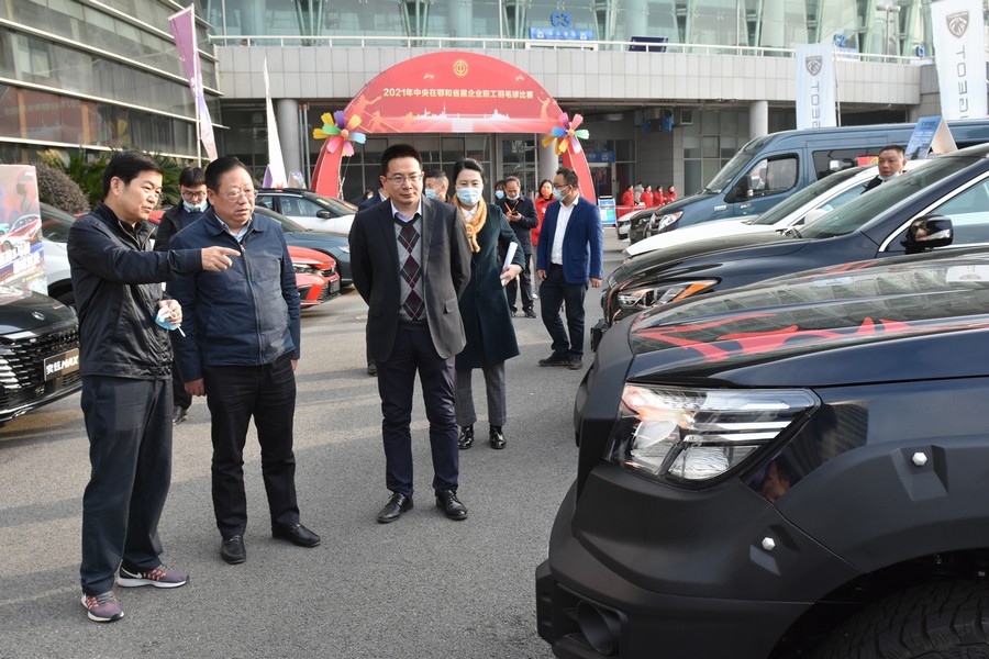 2021年中央在鄂和省屬企業職工羽毛球賽落幕，東風代表隊斬獲三項冠軍