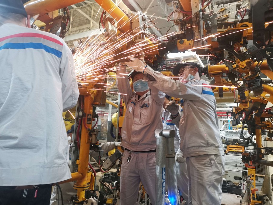 勠力同心 決戰10萬輛——神龍公司武漢工廠時隔31個月，月產量再次跨越6000輛