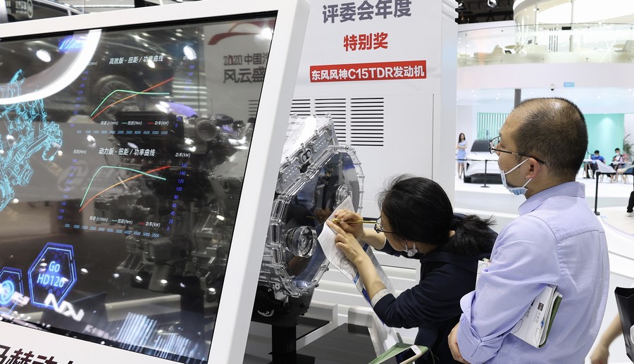 科技感爆棚 東風展臺帶你穿越未來