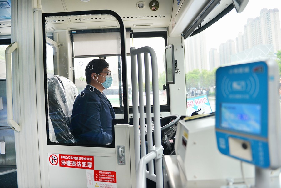 “喲，蠻不錯咧！”290輛東風天翼純電公交武漢上線
