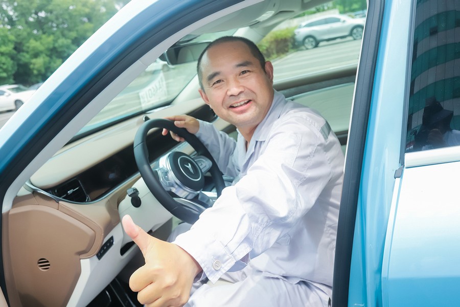 嵐圖汽車走進東風模沖開展專場品鑒會 收獲嵐圖FREE大定訂單18輛