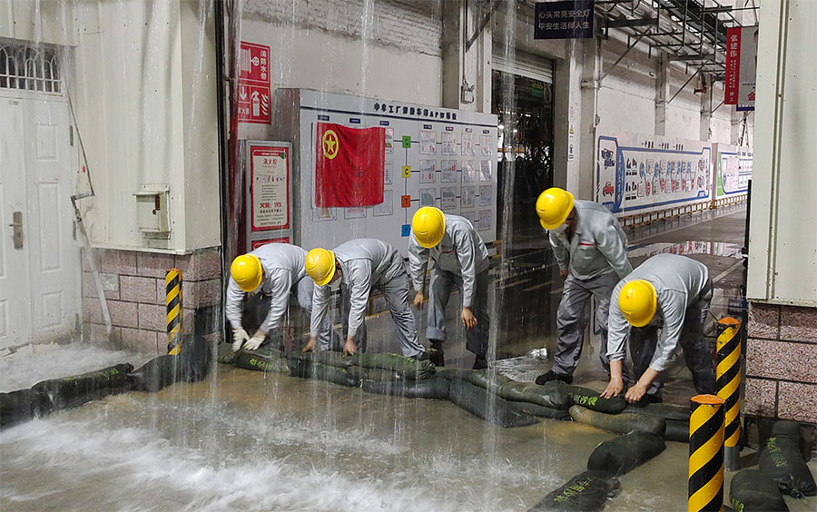 東風公司全力應對河南特大暴雨災害