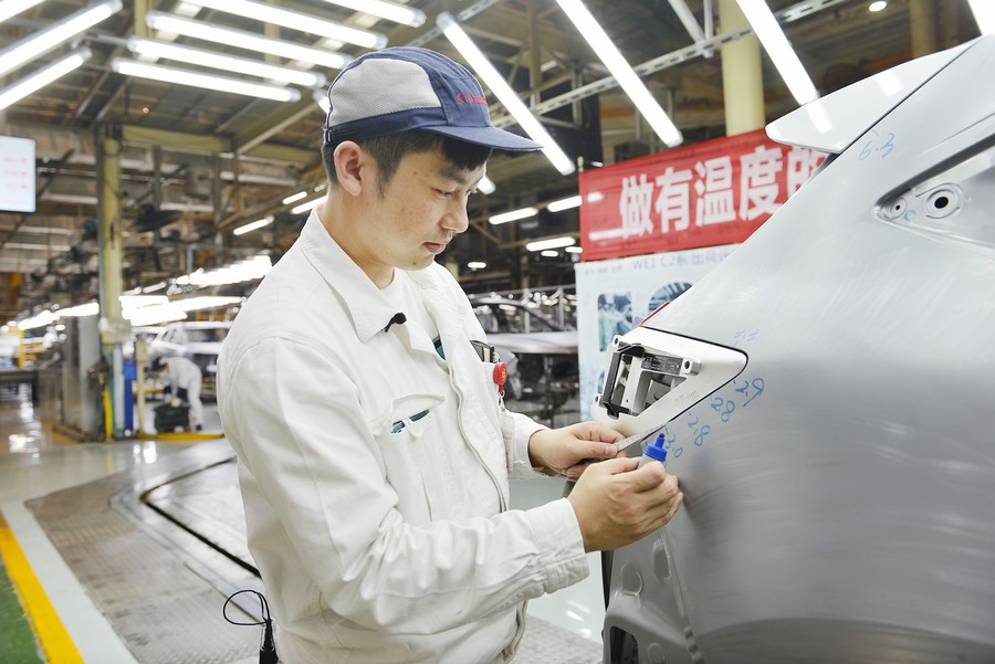 ????????????【我是黨員 我在東風】代小波：像打造工藝品一樣打造白車身