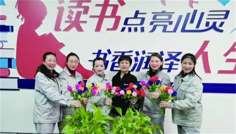 芳華自在 笑靨如花