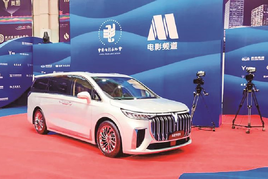 嵐圖汽車牽手大眾電影百花獎(jiǎng)