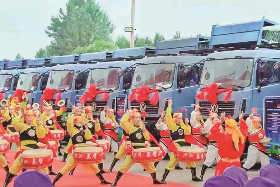 東風天龍KC新能源車批量交付