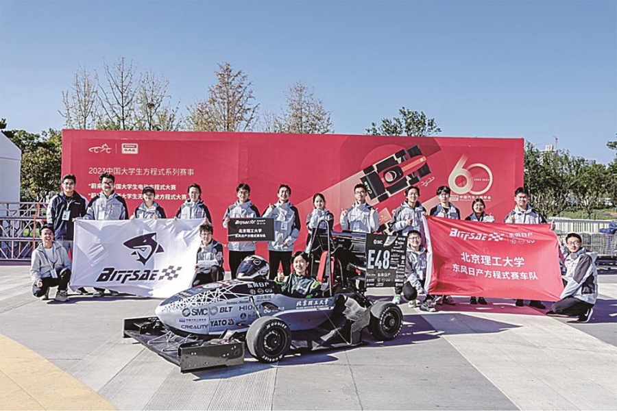 東風(fēng)日產(chǎn)與高校賽車隊(duì)夢想同行