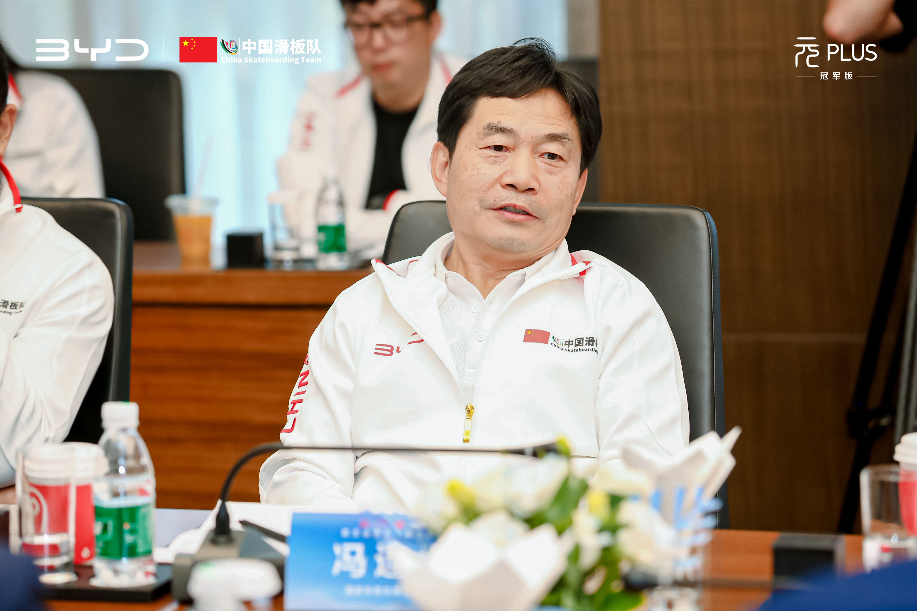 比亞迪正式簽約中國(guó)滑板隊(duì)，助力中國(guó)青年一路向前