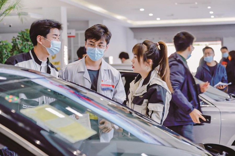 日行兩萬步 接待好客戶
