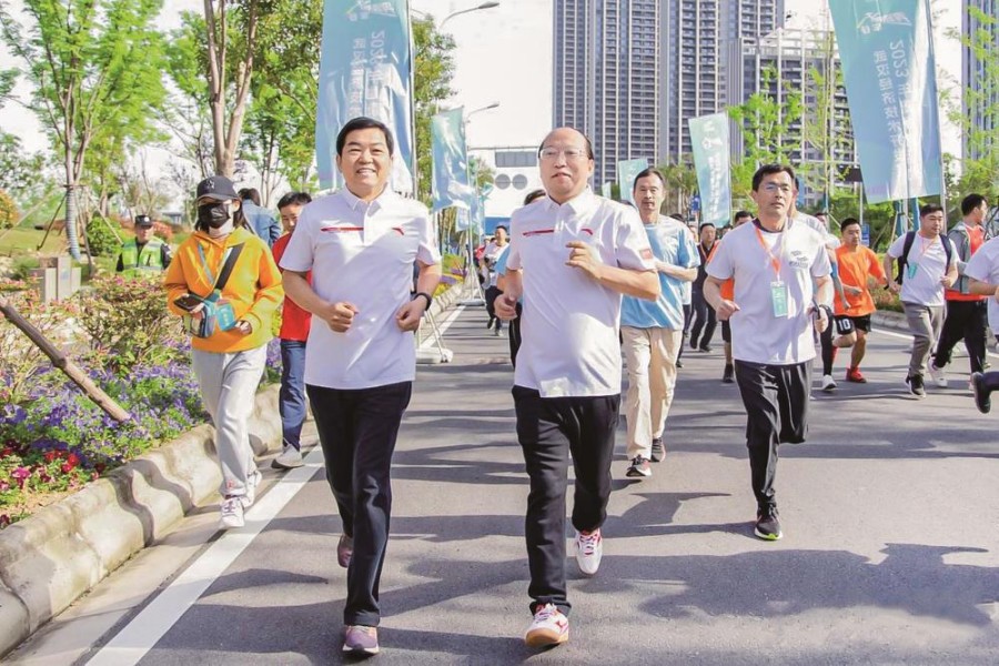 2023武漢經開區健康跑鳴槍開跑