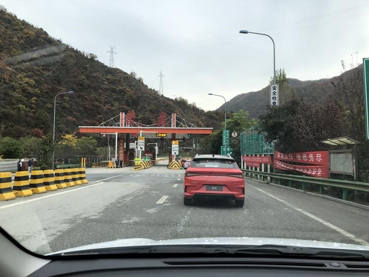 長距離試駕比亞迪e2邦老師用這幾點告訴你值不值得買