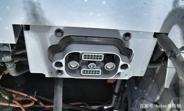 從一輛10萬公里蔚來ES8拆解，看純電動汽車的高壓電安全設計