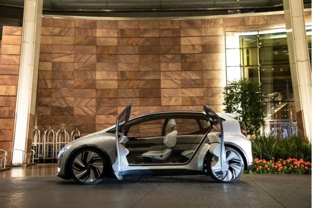 奧迪AI系列概念車再添新成員：自動駕駛電動汽車AI:ME