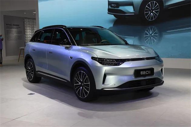 新能源汽車硝煙彌漫：傳統車企強勢抗衡造車新勢力