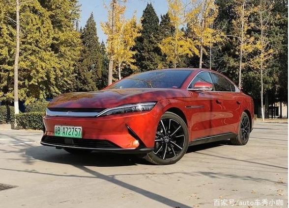 中大型電動轎車又一力作靜態評測比亞迪漢EV