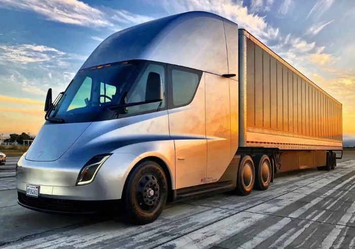 特斯拉電動(dòng)卡車(chē)Semi獲得150輛大訂單未來(lái)可能增至500輛