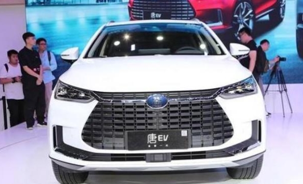 電動車的續航能力如果超過了5000公里，將來會取代燃油車嗎？