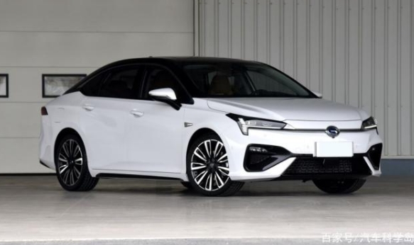 電動(dòng)汽車(chē)似乎比同級(jí)燃油汽車(chē)貴，推廣電動(dòng)汽車(chē)有意義嗎？