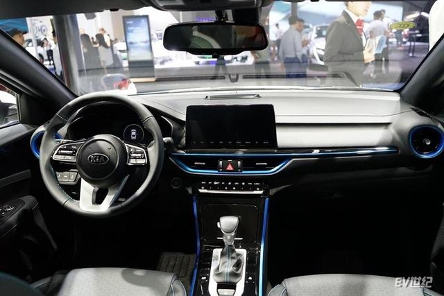 2020年新車推薦起亞K3純電動一款合資品牌長續(xù)航轎車