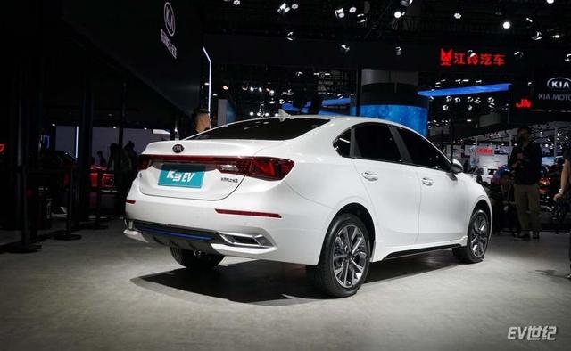 2020年新車推薦起亞K3純電動一款合資品牌長續(xù)航轎車