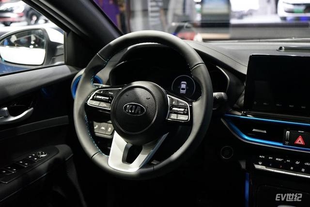 2020年新車推薦起亞K3純電動一款合資品牌長續(xù)航轎車