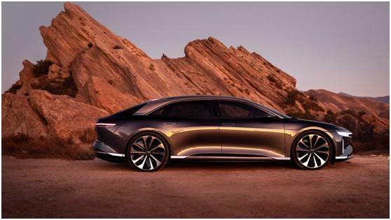 LucidAir電動轎車路試，超越特斯拉成為首款續航超642km的車型？