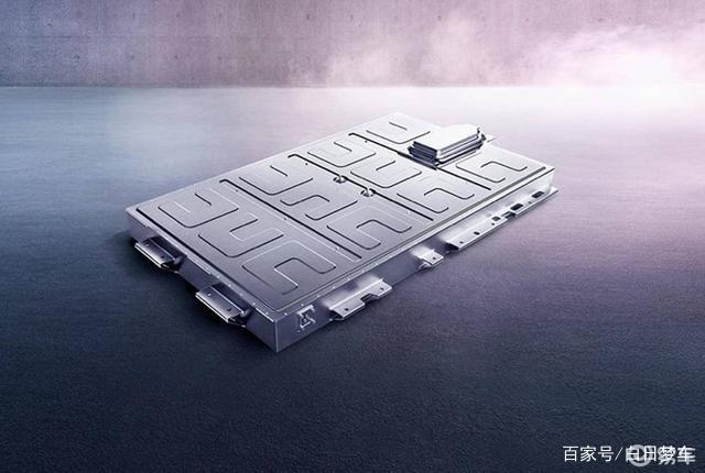 工程師造電動車的樣子，就像你小時候玩四驅車的樣子
