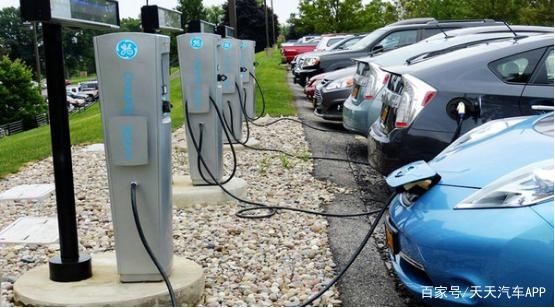 哪種方式才能真正解決純電動汽車超長途駕駛的需要？
