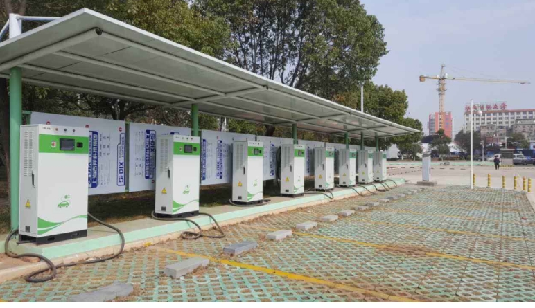 今年底江蘇每10公里一個電動汽車充電樁實現鄉鎮全覆蓋