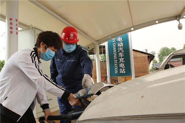 河北石家莊三方合作推動電動汽車充電基礎設施建設