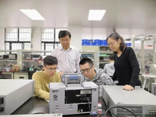 華南理工大學吳理豪、張波：電動汽車靜態無線充電技術研究綜述