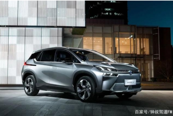 鐘觀｜20萬以內(nèi)的智能電動汽車選什么好？看看埃安V！