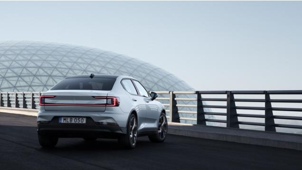 沃爾沃旗下首款純電動汽車極星2將交付，特斯拉Model3有壓力了