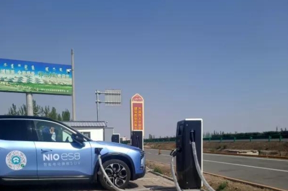 內蒙古首座高速公路服務區電動汽車充電站投入使用！