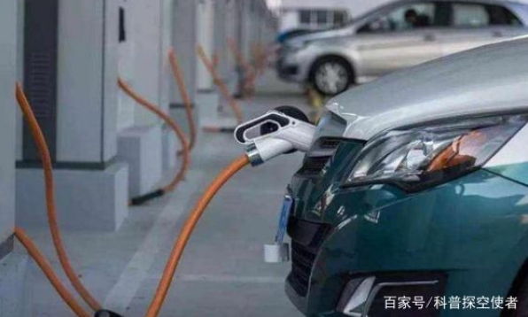 電動汽車看多了，世界上最大電動飛機起飛，可以同時坐14個人