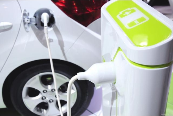 巨頭加碼布局新能源汽車，國內電動化趨勢凸顯