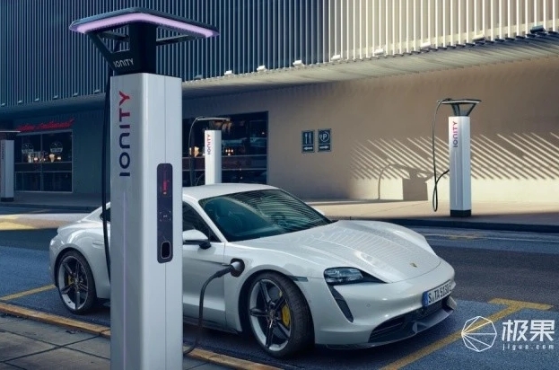 續(xù)航里程超500公里！保時捷第二款電動汽車明年發(fā)布