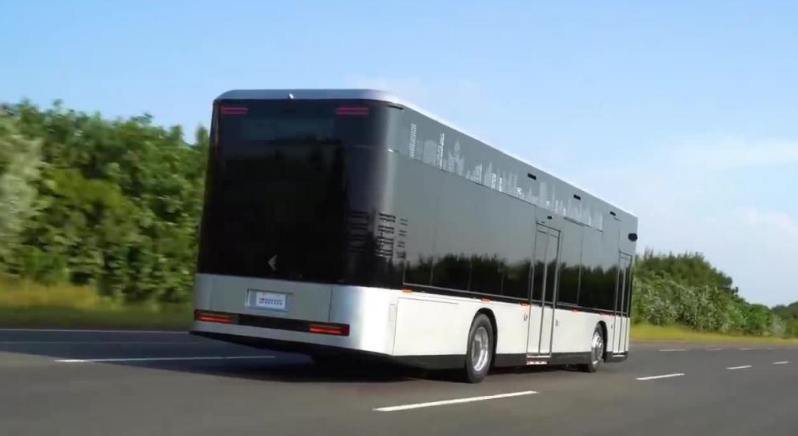 富士康正式發(fā)布3款新車，推出電動(dòng)汽車品牌Foxtron