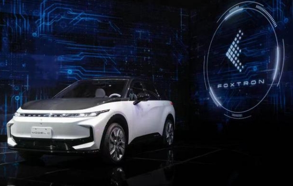 小米、富士康造車謀定新節點,2024年成電動汽車關鍵之年?