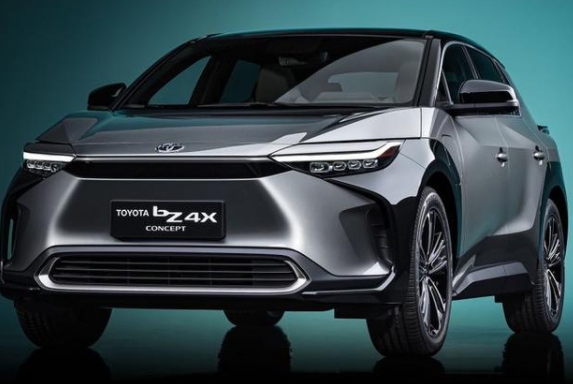 豐田發(fā)布首款量產(chǎn)純電動(dòng)汽車bZ4X，續(xù)航500公里