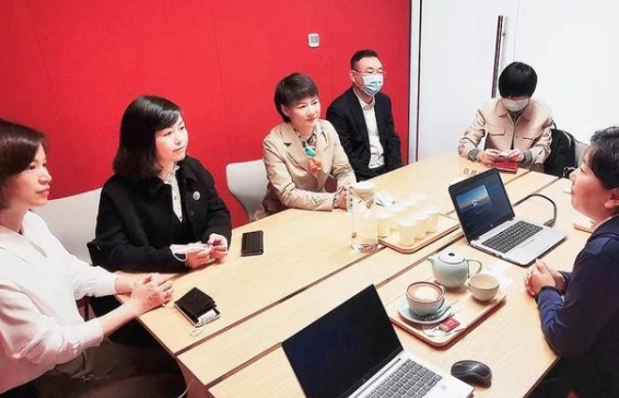 “暖企”送服務崔曉在滬走訪駐區新能源汽車品牌企業總部