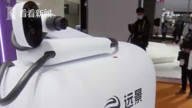 遠(yuǎn)景綠色充電機(jī)器人“摩奇”有效實(shí)現(xiàn)“車樁分離”