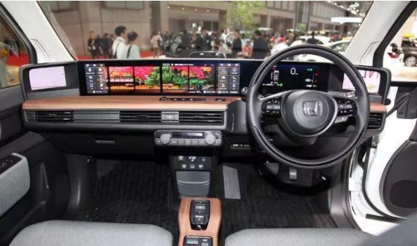 本田帶純電動(dòng)車上場(chǎng)，上下班代步工具，23萬(wàn)元就可拿走