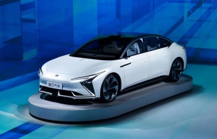 智己汽車：中國電動汽車到底為誰而生？
