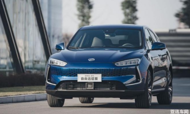 這款增程式電動(dòng)汽車會(huì)更火——賽力斯SF5自由遠(yuǎn)征版