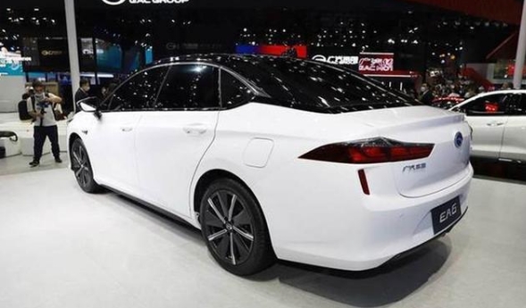 廣汽本田純電動(dòng)轎車EA6明日上市峰值扭矩為300牛·米