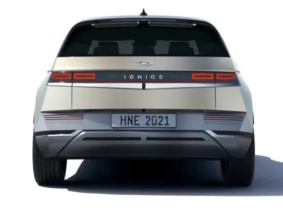 現代全新電動車IONIQ5亮相，能不能翻身就靠它了！