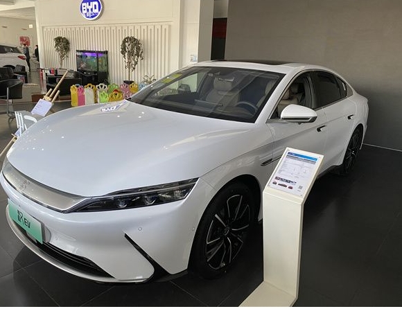 純電動汽車一年費用適合跑滴滴的新能源車