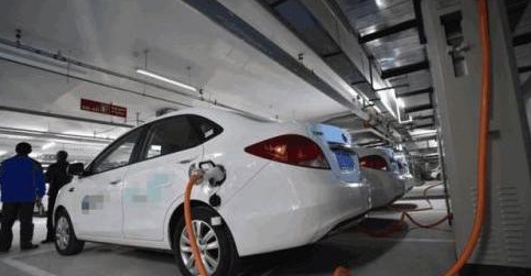 汽車行業迎來“升級”，日本、英國2035年“禁燃”，咱們也快了？